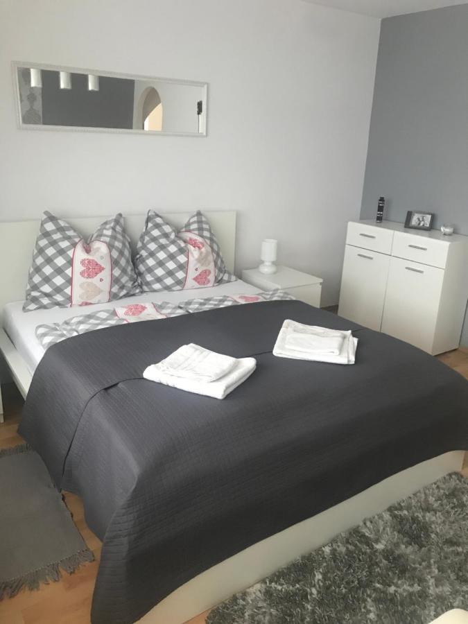 Apartament Zakatek Wroclawia Bielany Wrocławskie エクステリア 写真