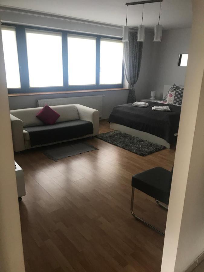 Apartament Zakatek Wroclawia Bielany Wrocławskie エクステリア 写真
