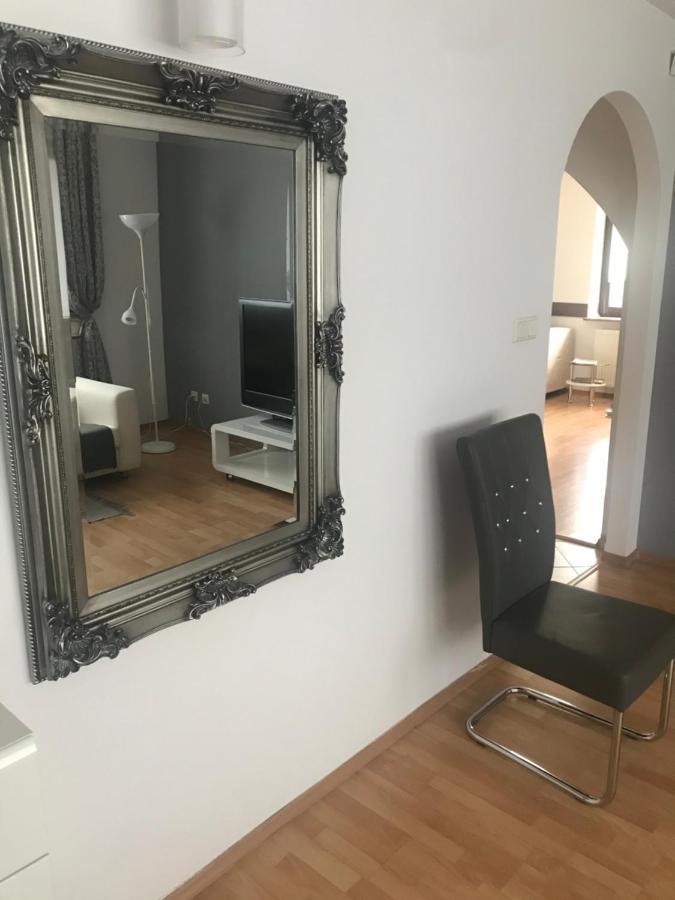 Apartament Zakatek Wroclawia Bielany Wrocławskie エクステリア 写真