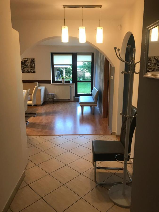 Apartament Zakatek Wroclawia Bielany Wrocławskie エクステリア 写真