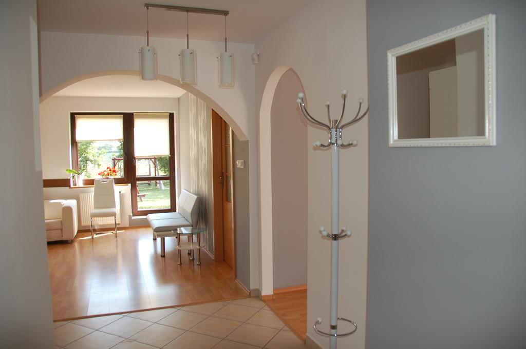 Apartament Zakatek Wroclawia Bielany Wrocławskie エクステリア 写真